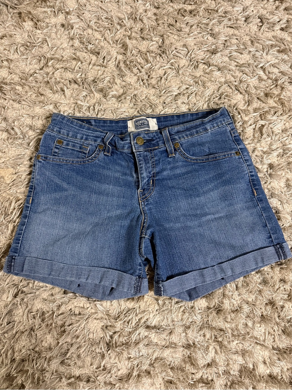 Levi's Women's Medium Blue Rolled Hem Denim Shorts